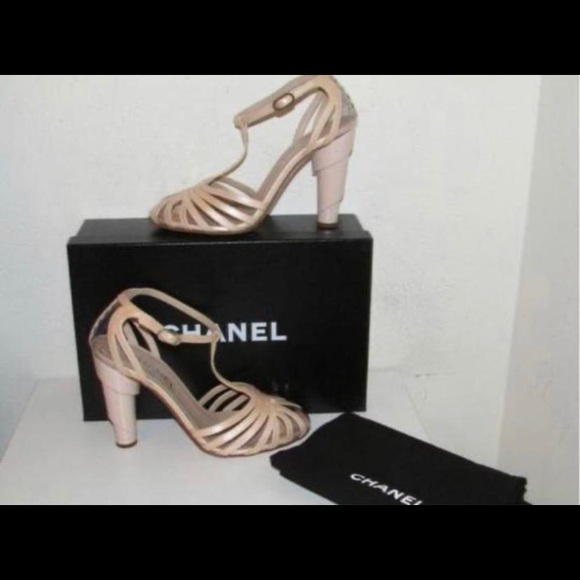 Chanel T-Strap Beige Pumps - Picture 2 of 4